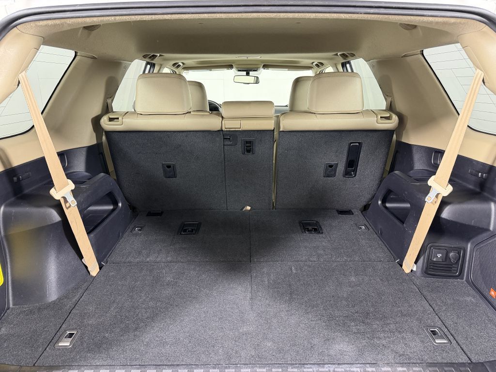 Used 2018 Toyota 4Runner Limited AWD/4WD image 36