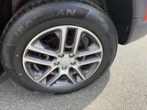 Used 2019 Jeep Compass Sport FWD image 10