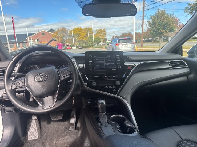 Used 2021 Toyota Camry SE FWD image 15
