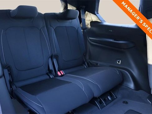 New 2025 Jeep Grand Cherokee L Laredo w/ Luxury Tech Group I image 17