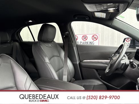 Used 2025 Cadillac XT4 Premium Luxury image 49