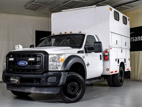 Used 2012 Ford F550 2WD Regular Cab Super Duty w/ Payload Upgrade Pkg image 4