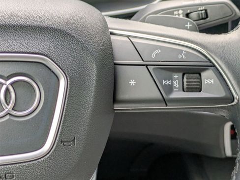 Used 2023 Audi Q3 2.0T Premium w/ Convenience Package image 11