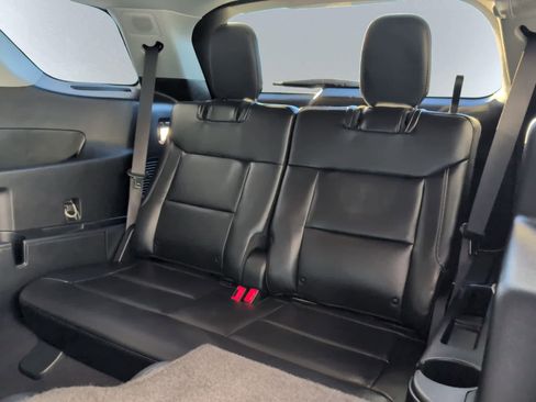 Used 2023 Ford Explorer Limited w/ Limited Technology Package image 21