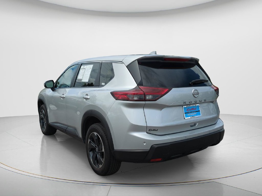 Used 2025 Nissan Rogue SV FWD image 7