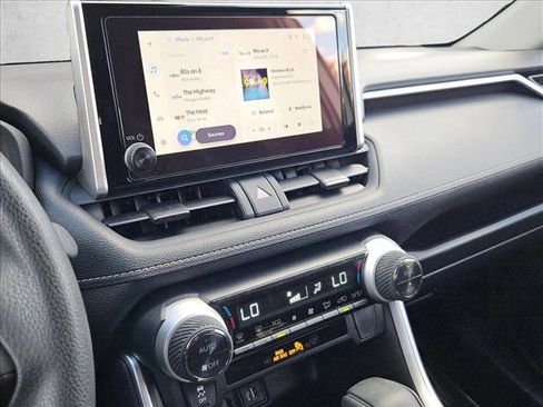 Used 2025 Toyota RAV4 XLE image 14