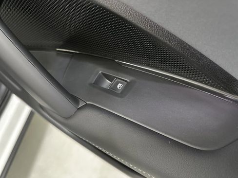 New 2026 Volkswagen Tiguan SE R-Line image 38