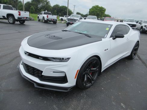 Certified 2020 Chevrolet Camaro SS RWD image 10
