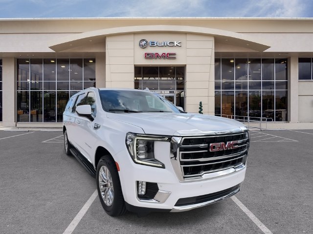 Certified 2024 GMC Yukon XL SLT RWD image 3