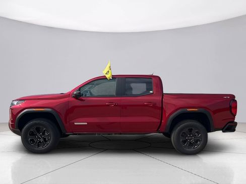 New 2025 GMC Canyon Elevation w/ Convenience Package image 10