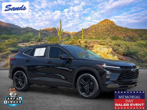 Used 2025 Chevrolet Trax ACTIV w/ Driver Confidence Package FWD image 1