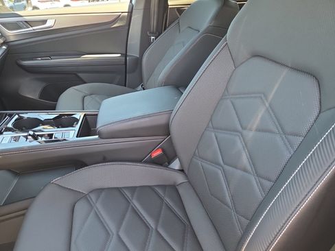 Certified 2026 Volkswagen Atlas Cross Sport SE AWD/4WD image 19