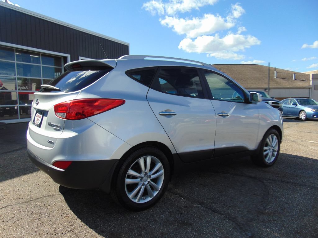 Used 2013 Hyundai Tucson Limited AWD/4WD image 9