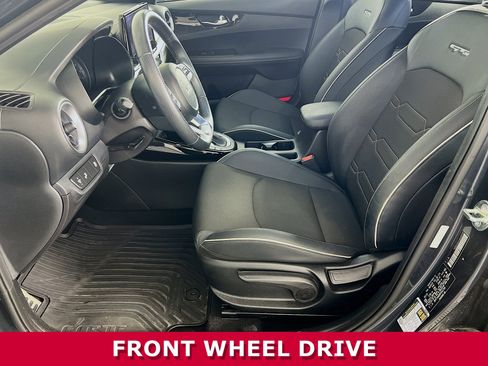 Used 2023 Kia Forte GT-Line w/ GT-Line Premium Package image 3
