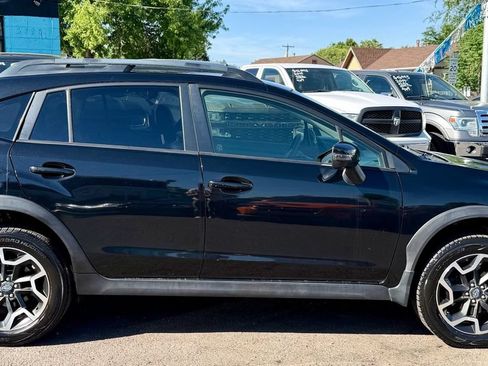 Used 2017 Subaru Crosstrek 2.0i Limited w/ Popular Package #2 AWD/4WD image 2