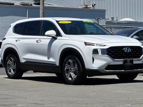 Used 2023 Hyundai Santa Fe SE FWD image 9