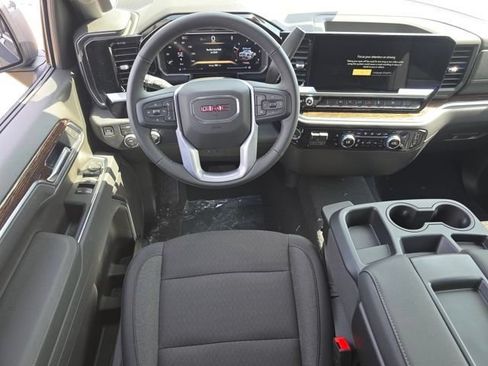 New 2026 GMC Sierra 1500 SLE AWD/4WD image 3