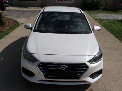 Used 2019 Hyundai Accent SE FWD image 4