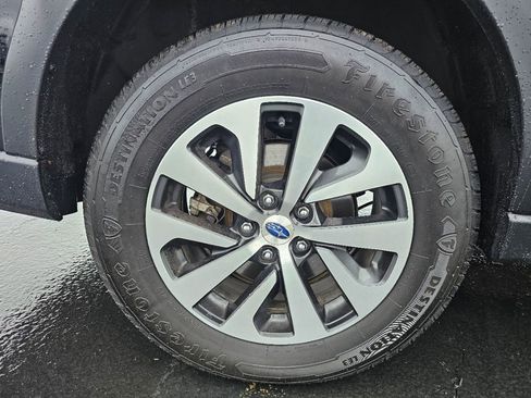 Used 2023 Subaru Outback Premium image 19