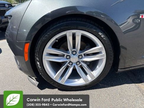 Used 2017 Chevrolet Camaro LT RWD image 9