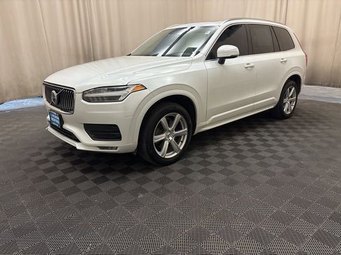 Used 2020 Volvo XC90 T6 Momentum image 1