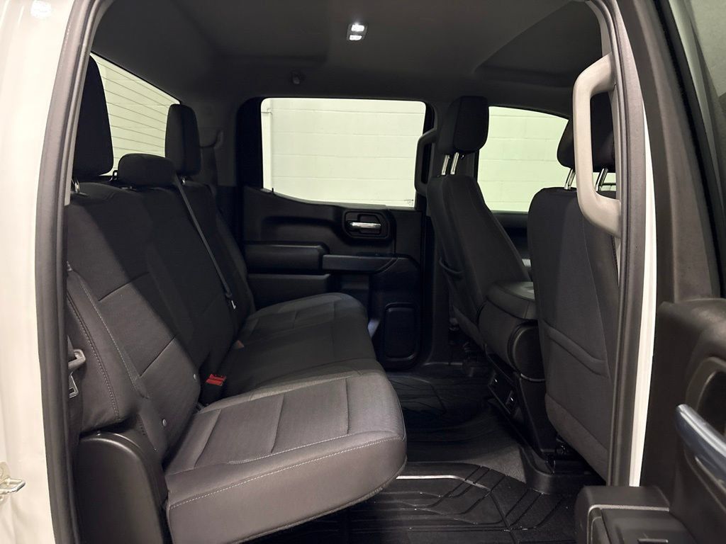 Used 2023 Chevrolet Silverado 1500 Custom AWD/4WD image 34