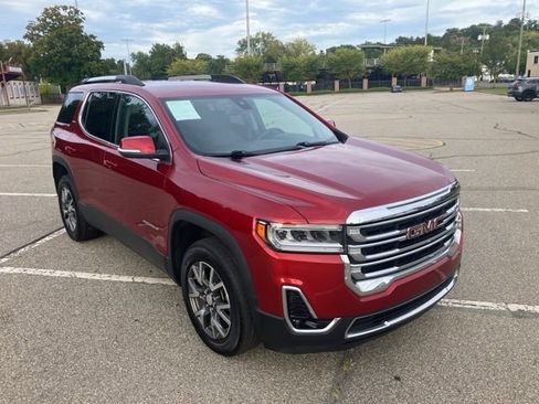 Used 2023 GMC Acadia SLT FWD image 3