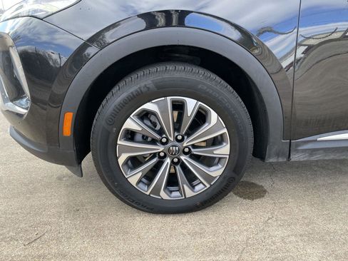 Used 2025 Buick Envision Preferred image 45