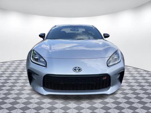 Used 2025 Toyota GR86 Premium w/ Performance Package RWD image 5