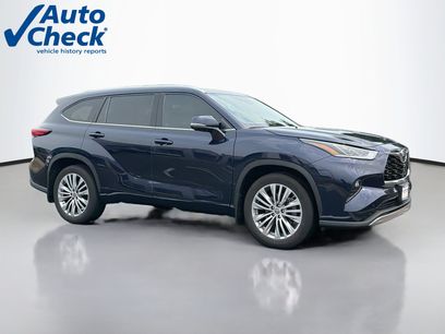 Used 2023 Toyota Highlander Platinum