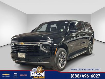Used 2025 Chevrolet Suburban LT w/ Comfort Package