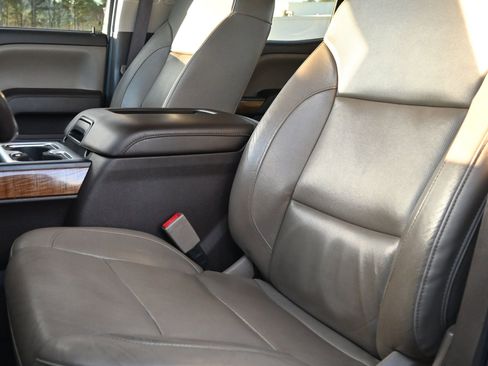 Used 2018 GMC Sierra 1500 SLT image 17