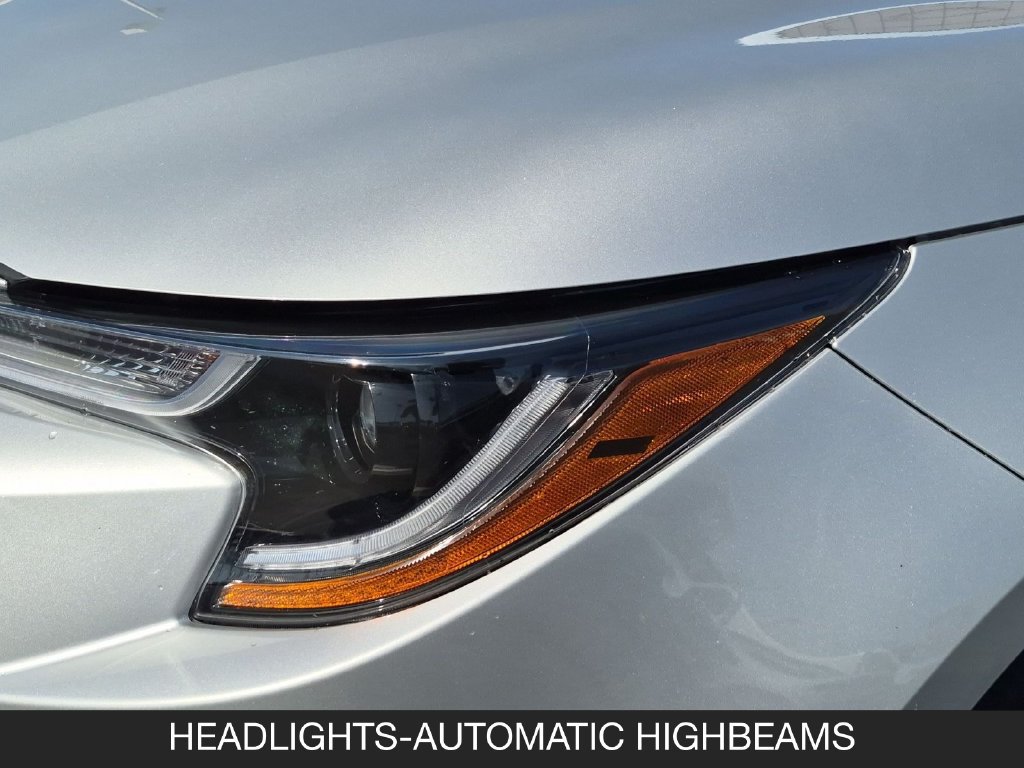 Used 2025 Toyota Corolla LE FWD image 10