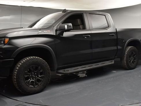 Used 2025 Chevrolet Silverado 1500 ZR2 w/ Technology Package AWD/4WD image 4