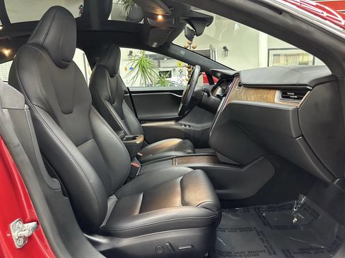 Used 2020 Tesla Model S AWD image 17