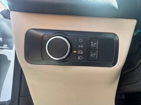 Used 2022 Ford Escape SE w/ Cold Weather Package AWD/4WD image 24