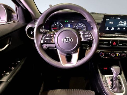 Used 2021 Kia Forte LXS image 8