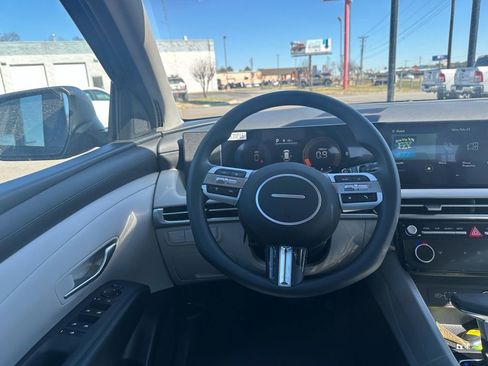 New 2026 Hyundai Tucson SEL FWD image 10
