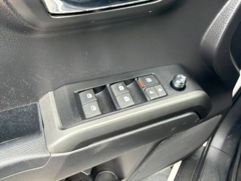 Used 2023 Toyota Tacoma TRD Sport AWD/4WD image 30