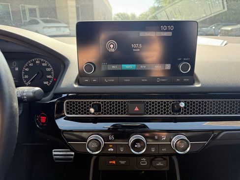 Used 2024 Honda Civic Sport image 16