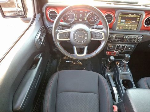 Used 2018 Jeep Wrangler Unlimited Rubicon image 11