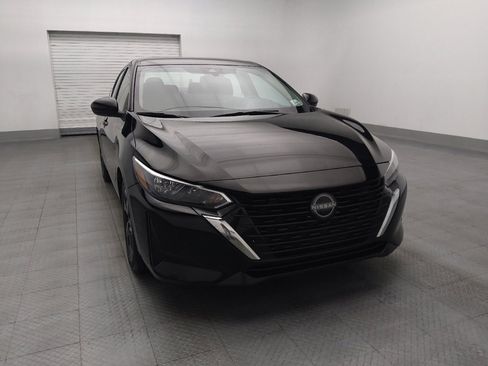 Used 2024 Nissan Sentra SV FWD image 14
