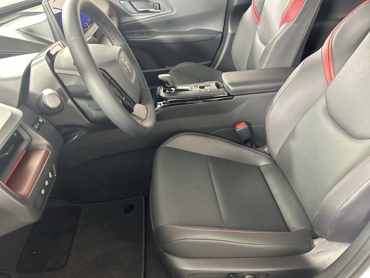 New 2027 Toyota Prius Plug-In Hybrid w/ Limited Premium Package FWD image 22
