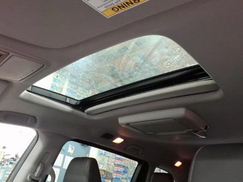 Used 2023 Honda Odyssey Touring image 16