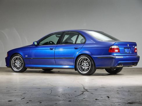 Used 2001 BMW M5 RWD image 29