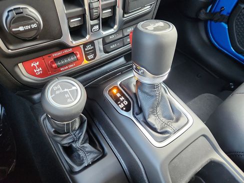 New 2026 Jeep Wrangler Unlimited Rubicon w/ Safety Group image 10