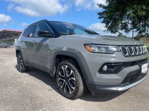 Used 2024 Jeep Compass Limited AWD/4WD image 10