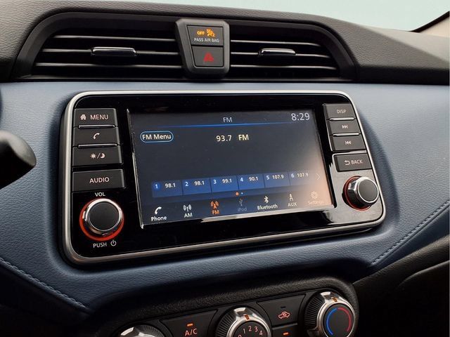Used 2025 Nissan Versa SV FWD image 6