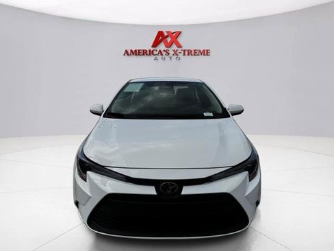 Used 2023 Toyota Corolla LE FWD image 9