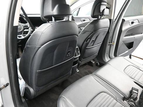 Used 2023 Kia Sportage SX image 15